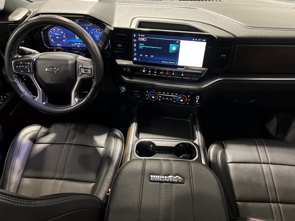 Used 2024 Chevrolet Silverado 3500 High Country w/ Technology Package AWD/4WD image 19