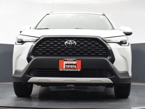 Used 2022 Toyota Corolla Cross LE image 30