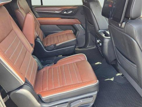 Certified 2024 GMC Yukon XL Denali Ultimate AWD/4WD image 18