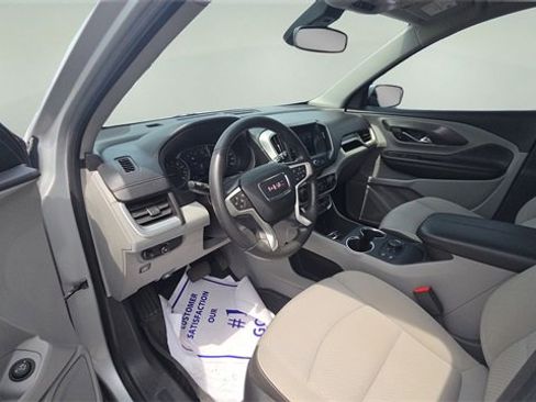 Used 2022 GMC Terrain SLE w/ Driver Convenience Package image 22