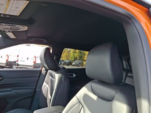 New 2026 Jeep Compass Limited image 10