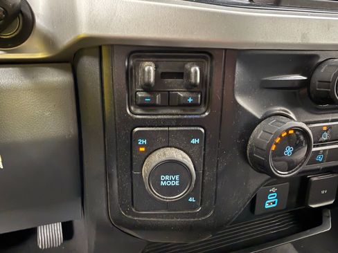 Used 2025 Ford F250 XLT image 21