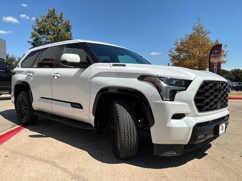 Used 2024 Toyota Sequoia Platinum w/ TRD Off-Road Package AWD/4WD image 4