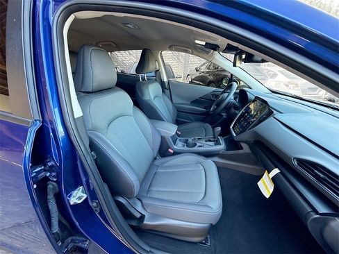 Used 2024 Subaru Crosstrek 2.0i Premium image 32