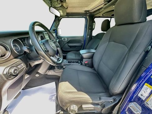 Used 2018 Jeep Wrangler Unlimited Sport S AWD/4WD image 23