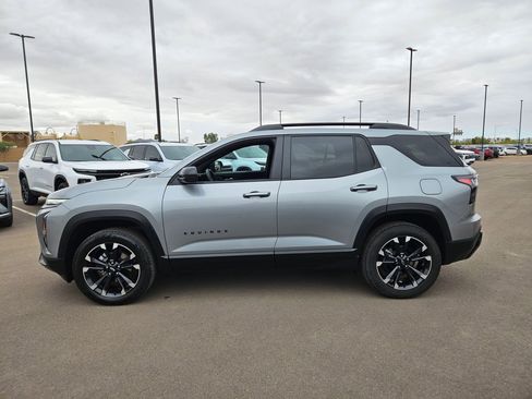 Used 2025 Chevrolet Equinox RS image 2