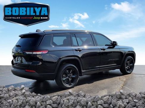Used 2021 Jeep Grand Cherokee L Laredo AWD/4WD image 3