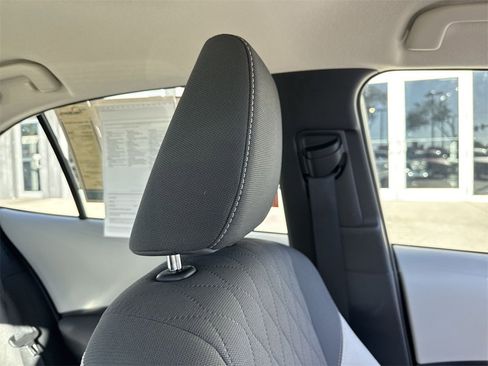 Used 2024 Toyota Corolla LE image 21