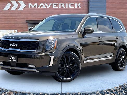 Used 2022 Kia Telluride SX w/ SX Prestige Package AWD/4WD image 3
