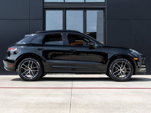 New 2025 Porsche Macan image 12