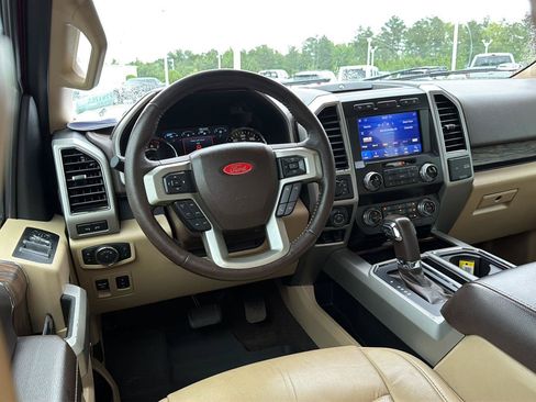 Used 2020 Ford F150 Lariat w/ Equipment Group 502A Luxury AWD/4WD image 19