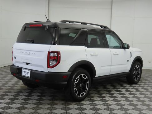 Used 2024 Ford Bronco Sport Outer Banks w/ Tech Package image 5