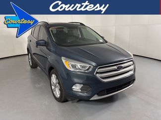 Used 2019 Ford Escape SEL video 1