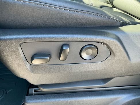 New 2026 GMC Sierra 1500 SLT w/ SLT Premium Plus Package image 28