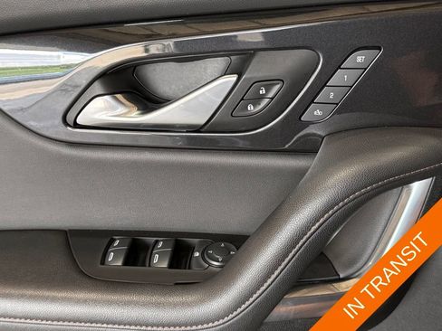 Used 2020 Chevrolet Blazer Premier w/ Driver Confidence II Package AWD/4WD image 32
