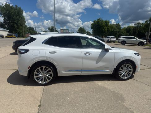 Used 2025 Buick Envision Avenir AWD/4WD image 5