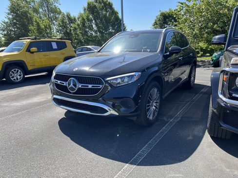 Used 2024 Mercedes-Benz GLC 300 4MATIC image 6