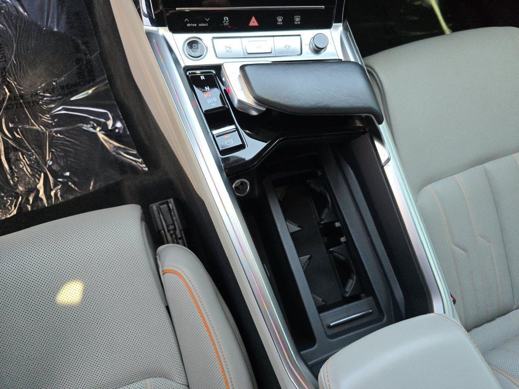 Certified 2024 Audi Q8 e-tron Prestige AWD/4WD image 28