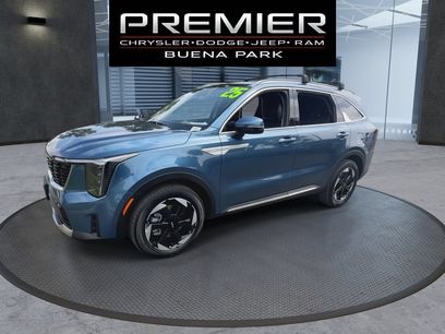 Used 2025 Kia Sorento EX w/ EX Panoramic Sunroof Package