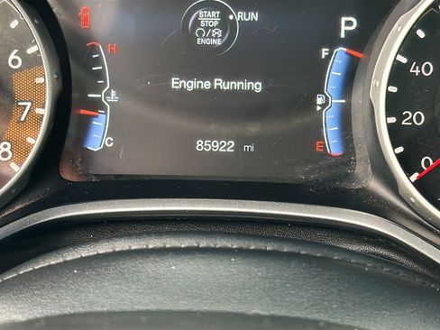 Used 2019 Jeep Compass Limited w/ Advanced Safety Group image 40