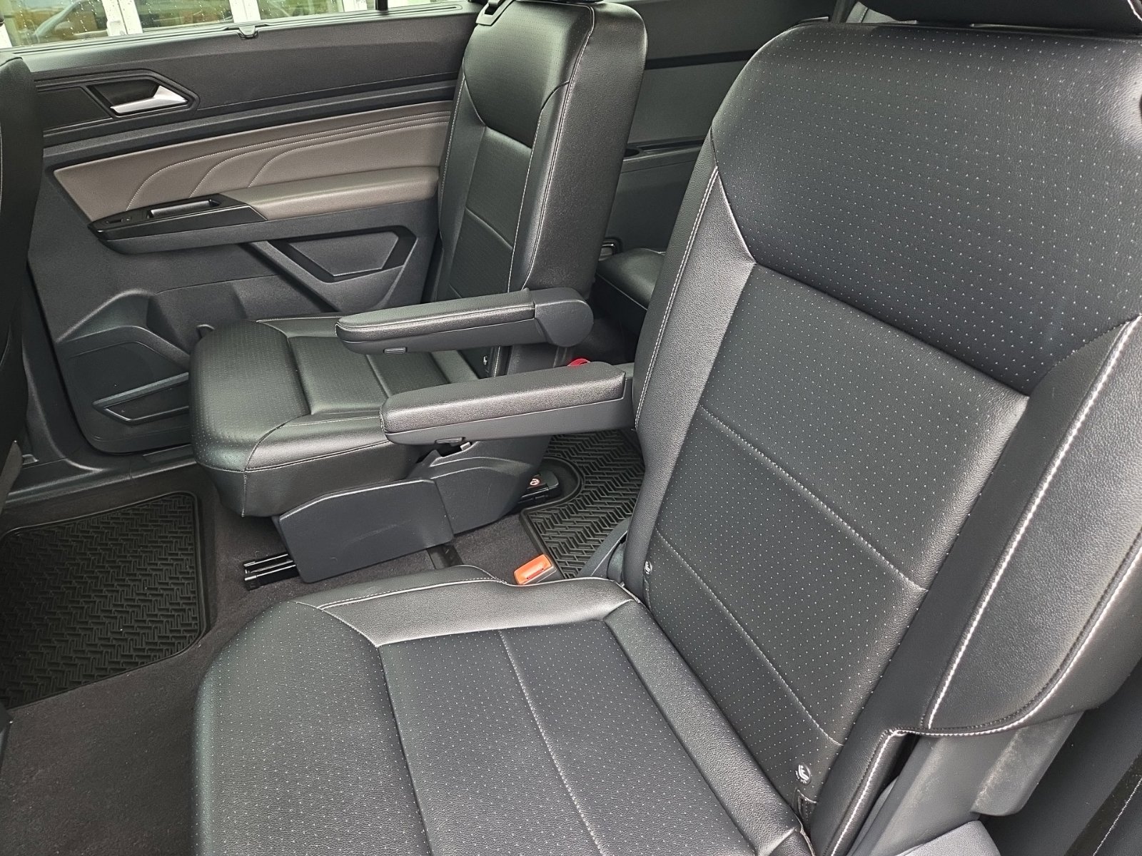 Used 2021 Volkswagen Atlas SE w/ Panoramic Sunroof Package AWD/4WD image 27