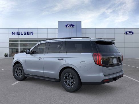 New 2025 Ford Expedition Active image 4