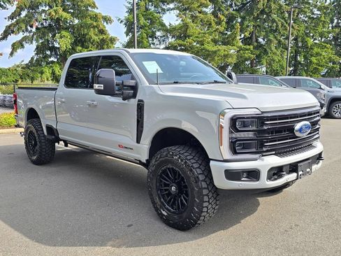 Used 2025 Ford F350 Platinum AWD/4WD image 7