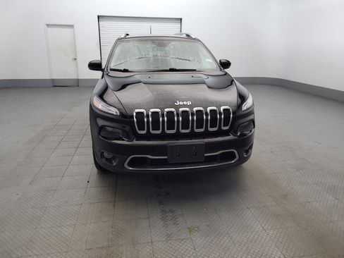 Used 2018 Jeep Cherokee Limited AWD/4WD image 14