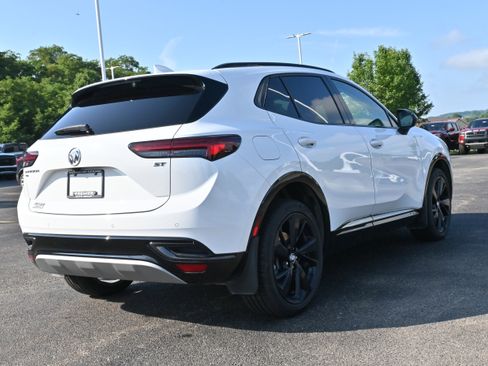 Used 2023 Buick Envision Essence w/ Sport Touring Package image 8