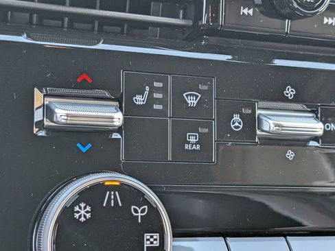 New 2026 Nissan Armada SL w/ Captain's Chari Seat Package RWD image 14