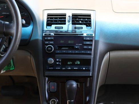 Used 2002 Nissan Maxima GLE FWD image 40