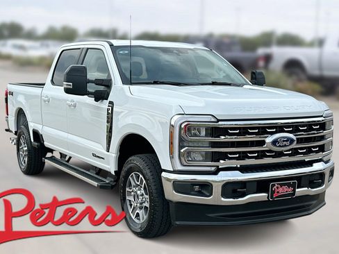 Used 2026 Ford F250 Lariat AWD/4WD image 1