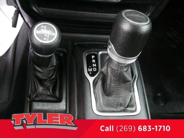 Used 2021 Jeep Gladiator Sport AWD/4WD image 30