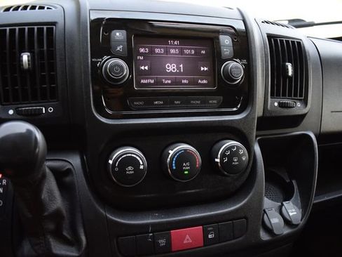 Used 2020 RAM ProMaster 2500 w/ Interior Convenience Group FWD image 13