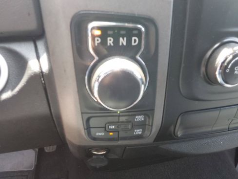 Used 2019 RAM 1500 Express w/ Express Value Package AWD/4WD image 16