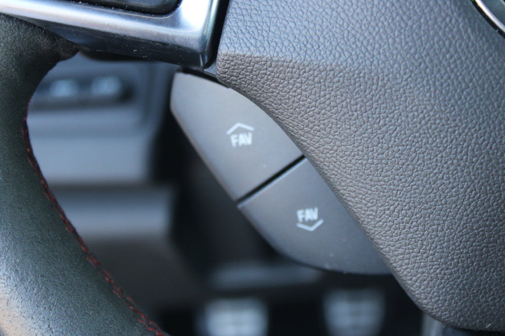 Used 2022 Chevrolet Camaro ZL1 RWD image 16