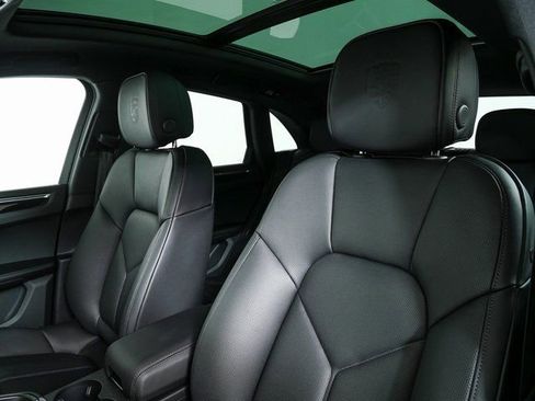 New 2026 Porsche Macan Turbo image 5