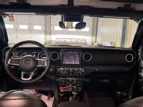 Used 2020 Jeep Gladiator Rubicon image 21