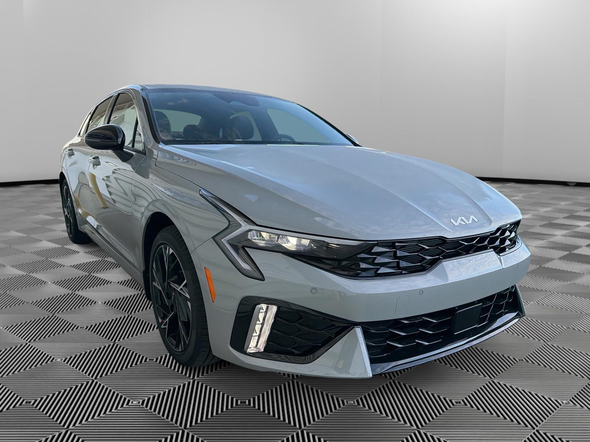 New 2027 Kia K5 GT-Line image 3