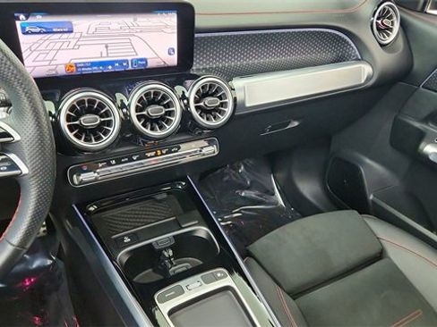 Used 2024 Mercedes-Benz EQB 250+ 250+ image 42
