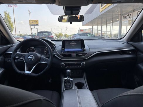 Used 2026 Nissan Altima 2.5 SV FWD image 33