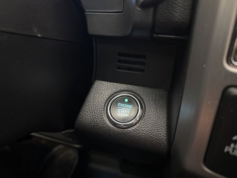 Used 2018 Ford F150 Platinum w/ Equipment Group 701A Luxury image 36