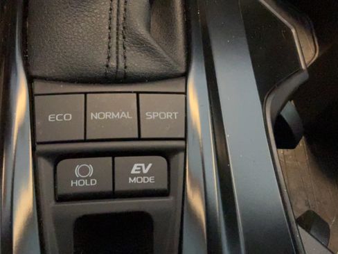 Used 2026 Toyota Camry SE w/ Multimedia Upgrade Package FWD image 18