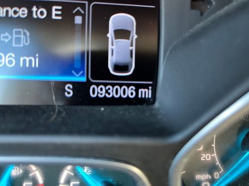 Used 2016 Ford Escape SE w/ Leather Comfort Package image 16