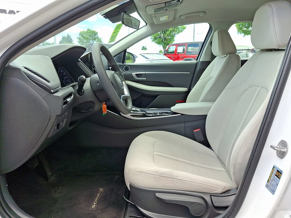 Used 2023 Hyundai Sonata SE FWD image 13