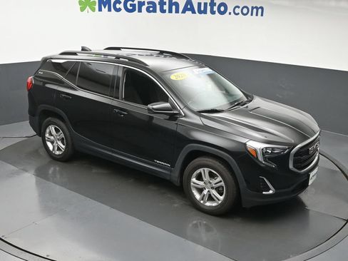 Used 2020 GMC Terrain SLE w/ Driver Convenience Package AWD/4WD image 3