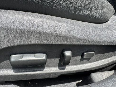 Used 2011 Hyundai Sonata SE FWD image 15