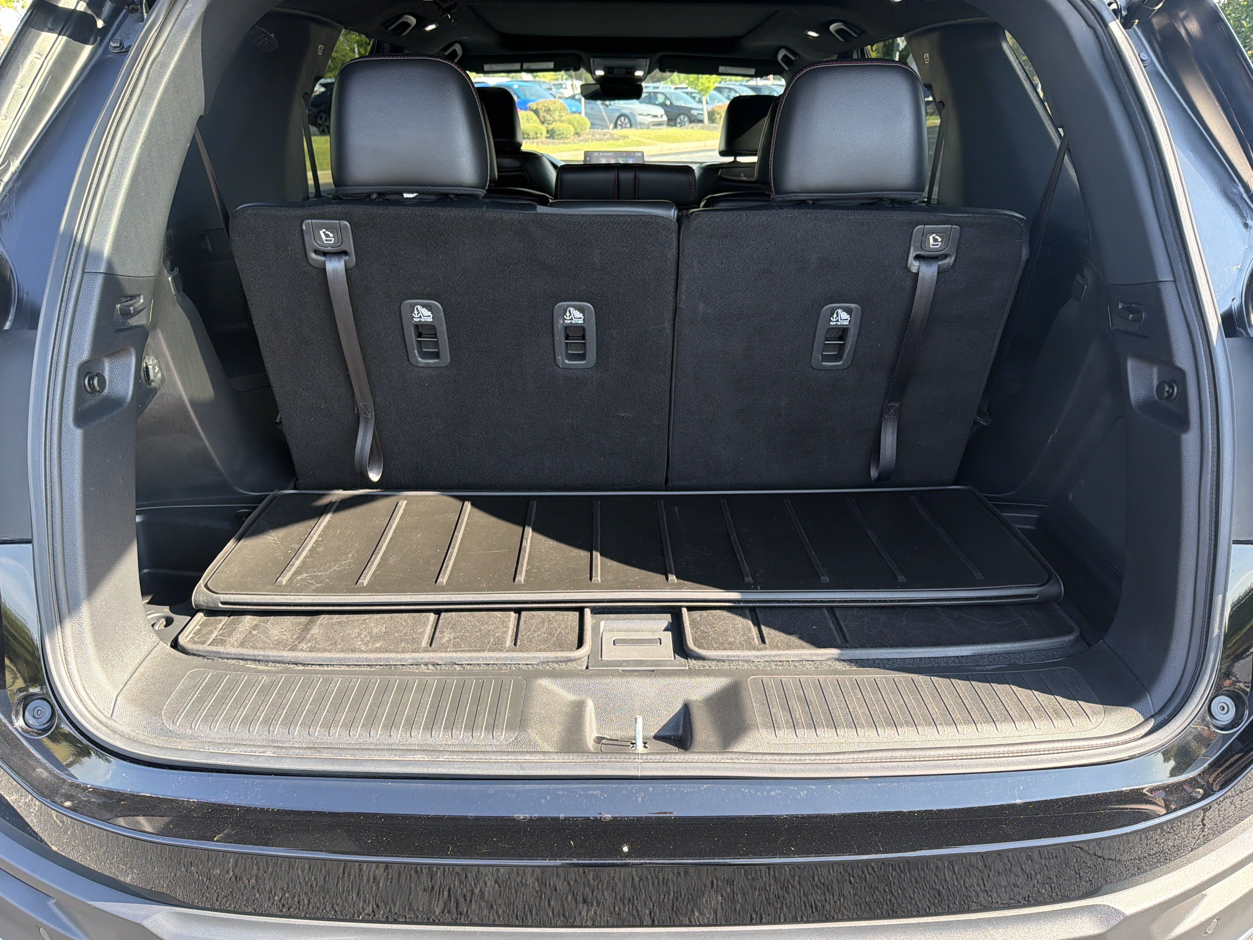 Certified 2025 Honda Pilot Black Edition image 33