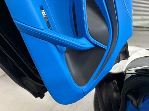 Used 2025 McLaren 750S Spider image 29