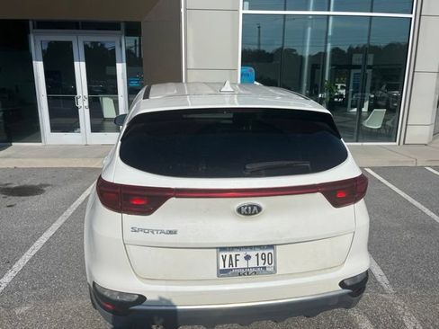 Used 2022 Kia Sportage LX FWD image 4